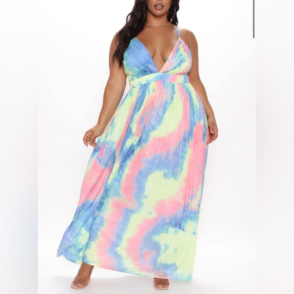 Fashion Nova  After The Storm Maxi Dress NWT Medium - Picture 5 of 12